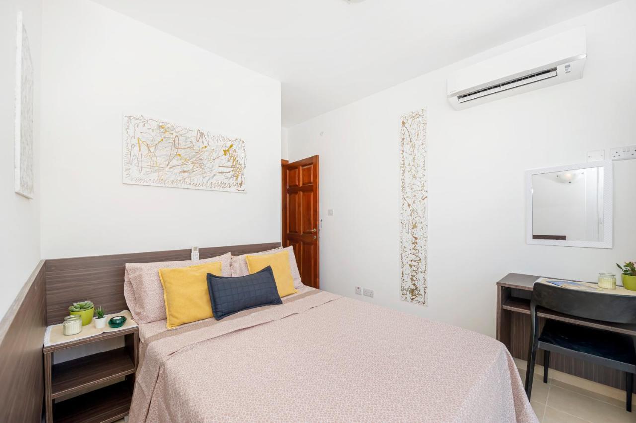 Summer Breeze Apartment With Panoramic Terrace - By Getawaysmalta Mellieħa Dış mekan fotoğraf