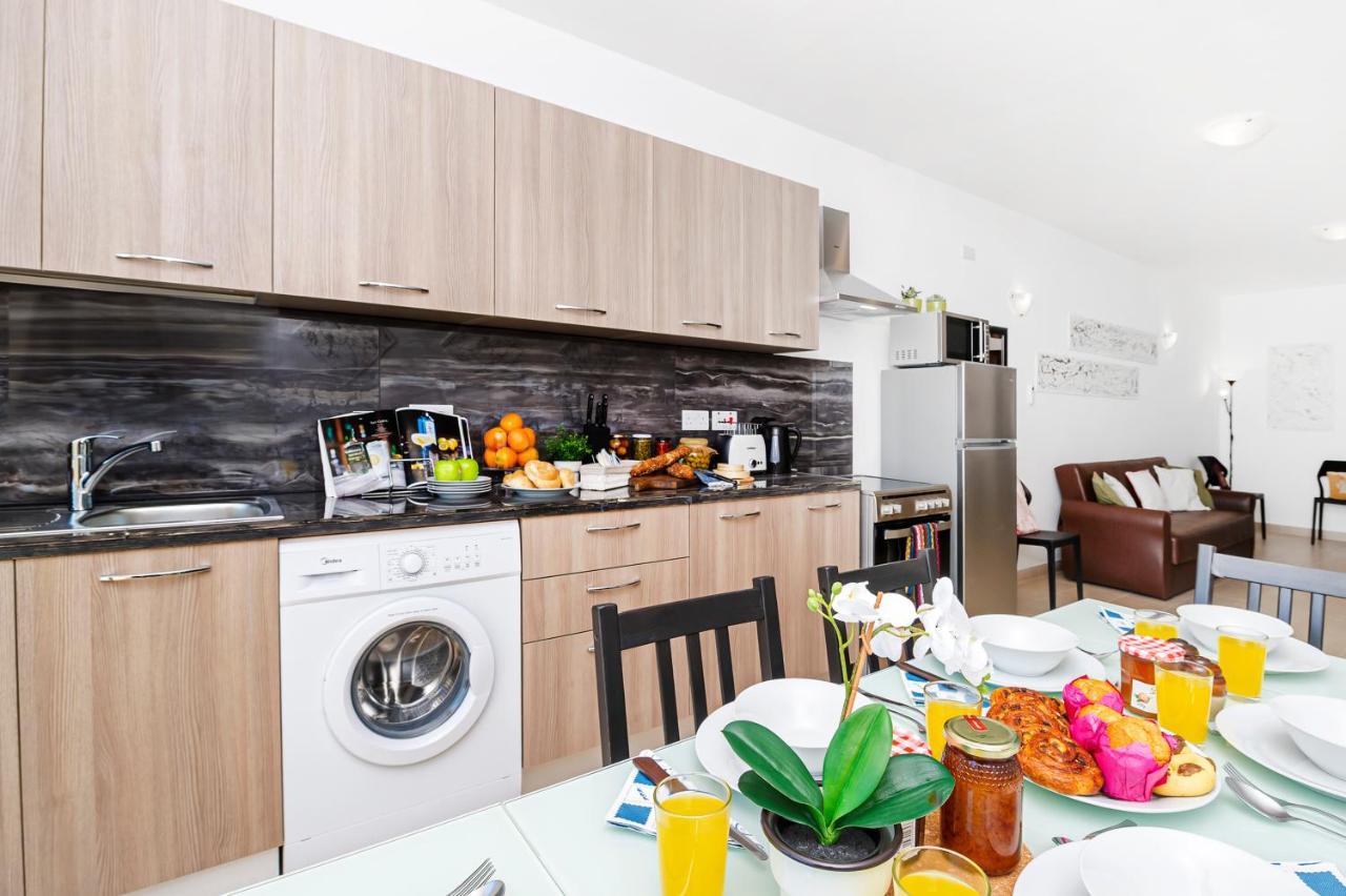 Summer Breeze Apartment With Panoramic Terrace - By Getawaysmalta Mellieħa Dış mekan fotoğraf
