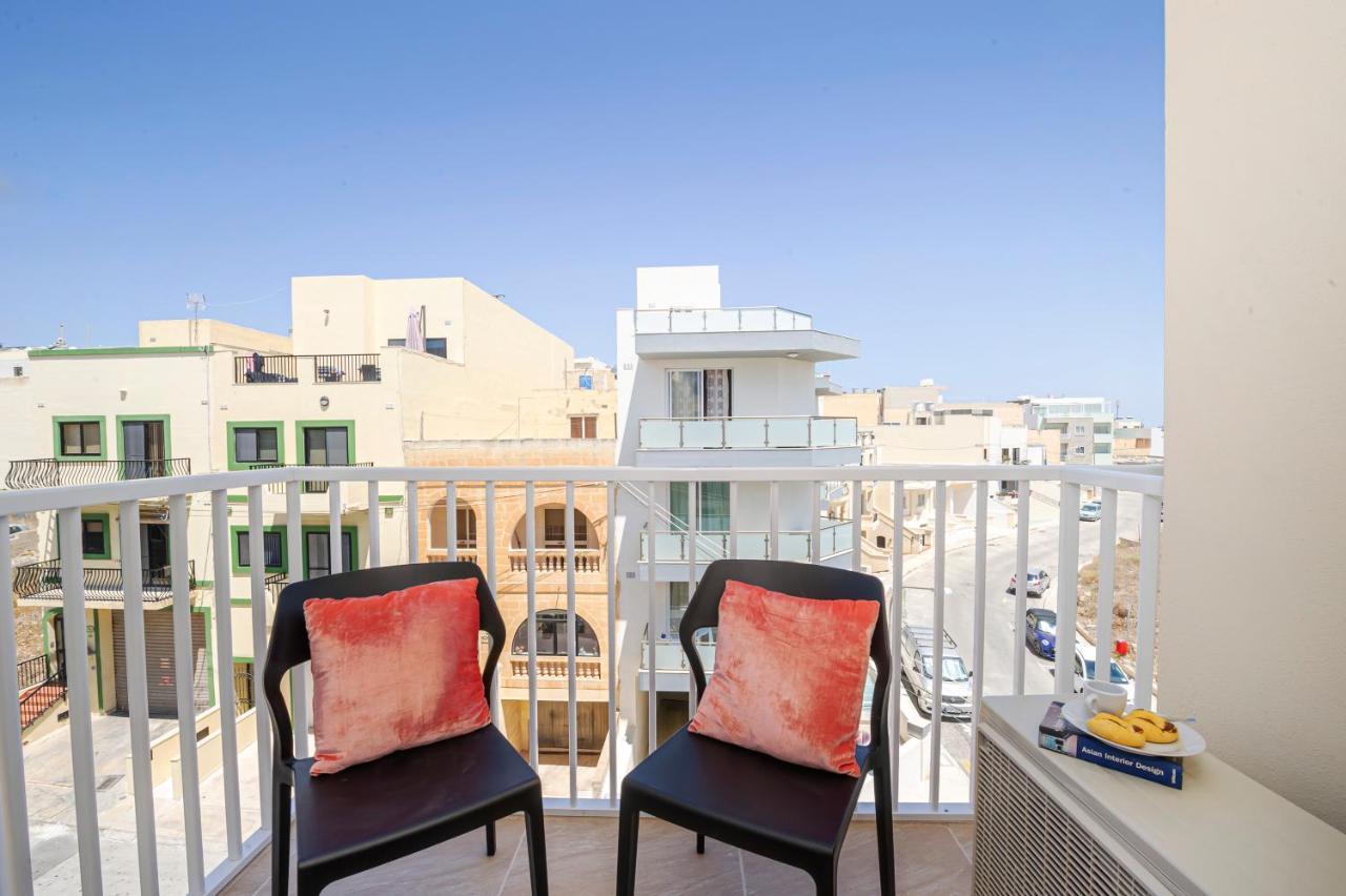 Summer Breeze Apartment With Panoramic Terrace - By Getawaysmalta Mellieħa Dış mekan fotoğraf