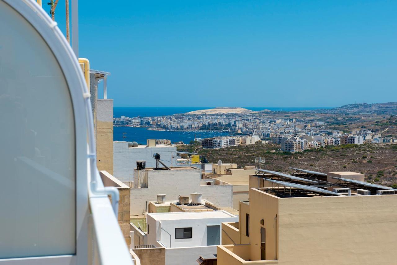 Summer Breeze Apartment With Panoramic Terrace - By Getawaysmalta Mellieħa Dış mekan fotoğraf